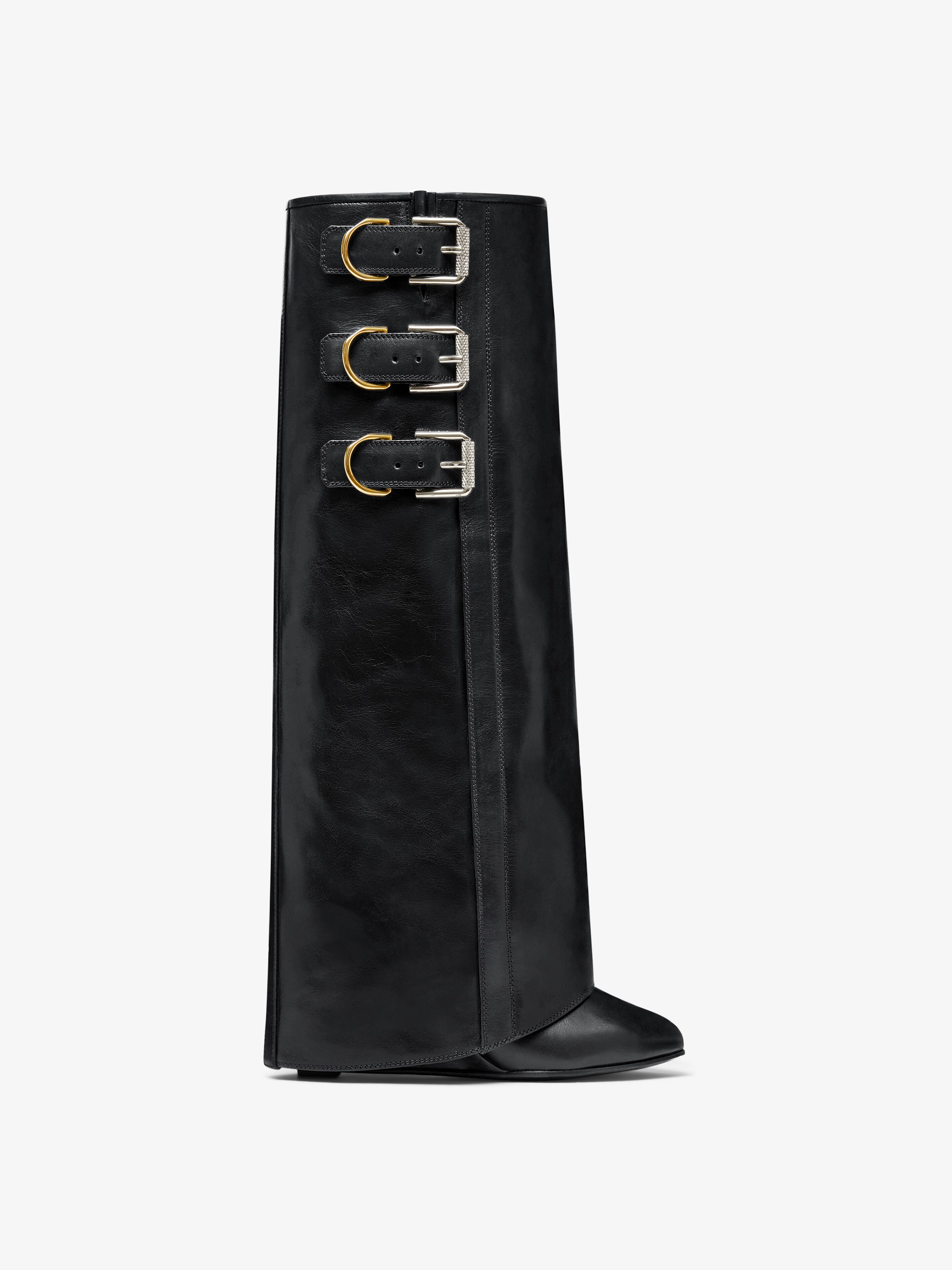 Shark Lock Buckles boots in leather
